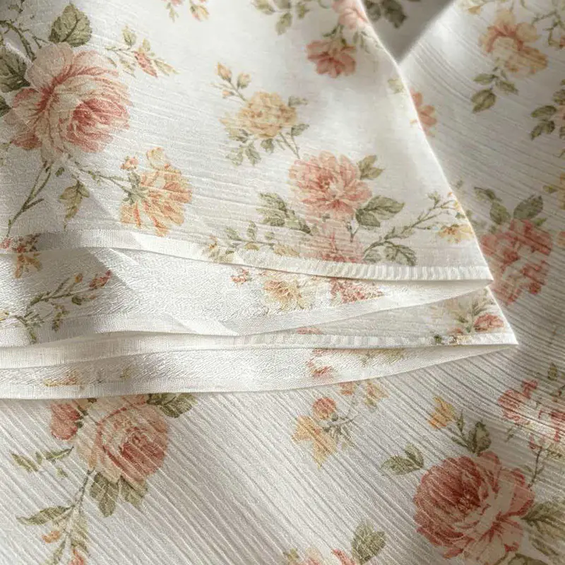 Tessuto misto nylon-viscosa
